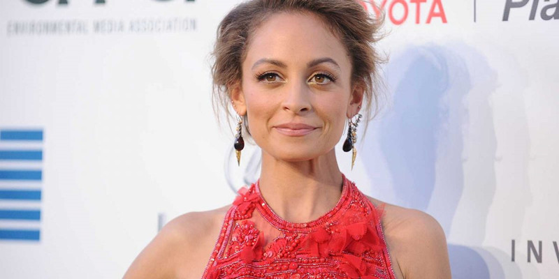 How Much Is Nicole Richie Worth